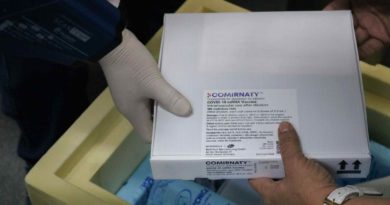 Governo do Amazonas recebe remessa com 93.600 doses de vacinas da Pfizer