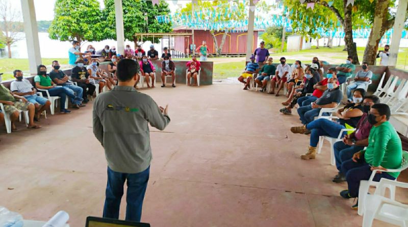 Governo do Amazonas intermedia ordenamento pesqueiro no Lago do Acajatuba