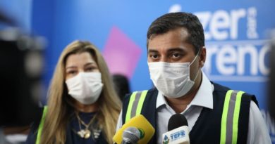 Wilson Lima encaminha à Aleam projeto do 14⁰ e 15⁰ salários para profissionais da educação da rede estadual
