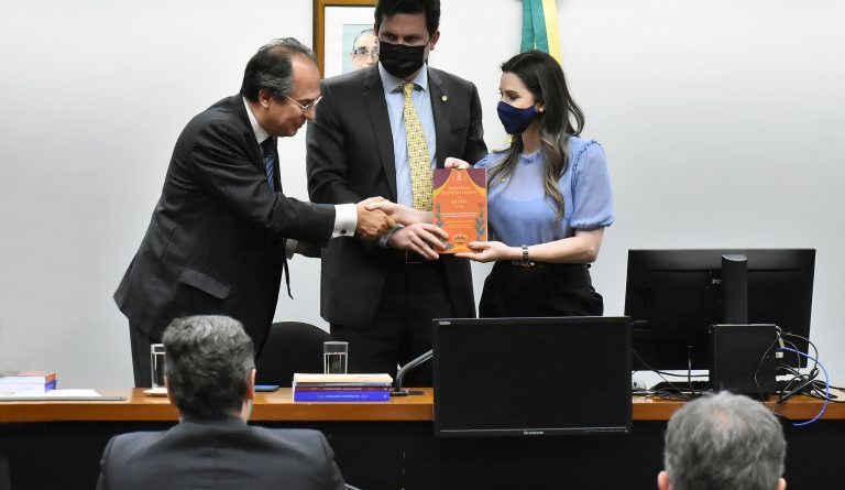 Defesa da democracia marca evento preparatório de celebração do bicentenário da independência Fonte: Agência Câmara de Notícias