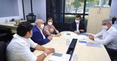 Wilson Lima assina convênio para levar energia solar para famílias de comunidade rural em Ipixuna