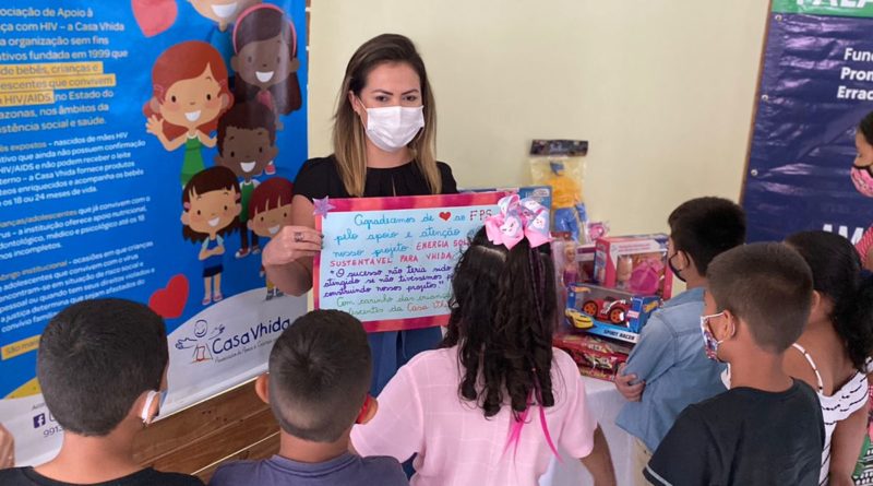 overno do Amazonas realiza entrega de R$ 150 mil em equipamentos elétricos para usina solar