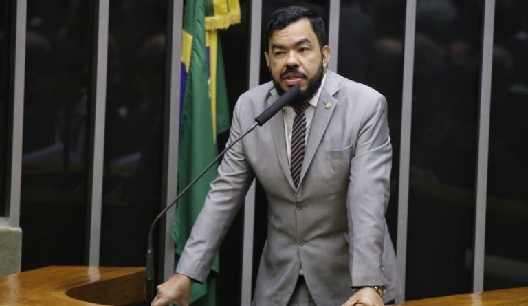 Trutis cita o caso do menino Henry Borel para pedir a mudança na lei Fonte: Agência Câmara de Notícias