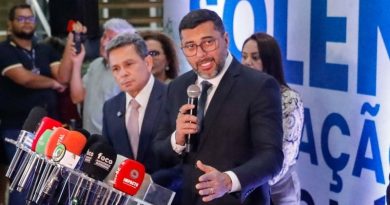 Tadeu muda de partido e fala em pontes, mas evita citar David Almeida na hora decisiva