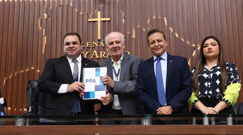 Cidade escolhe Serafim e define chapa para eleição indireta no Amazonas