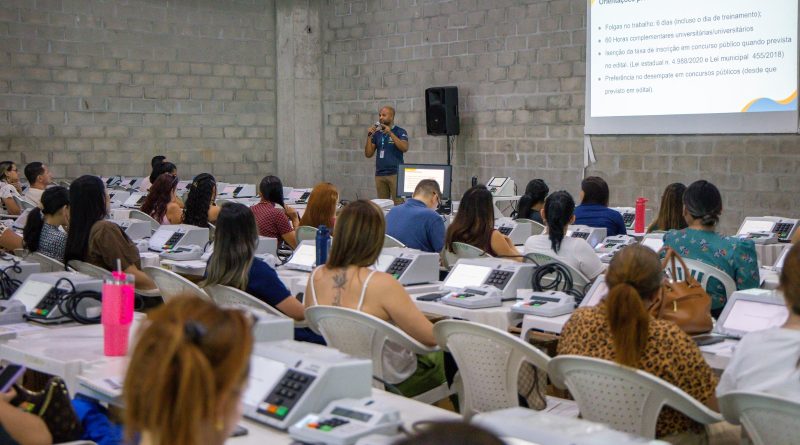 TRE-AM promove capacitação inclusiva para mesários