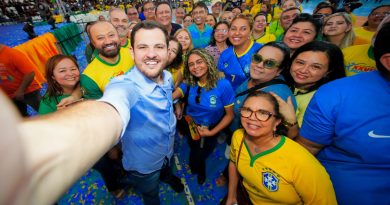 Manaus valoriza professores com avanços na carreira
