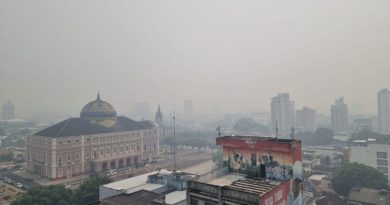 Fumaça sufoca Manaus e leva Ufam e Ifam a suspender aulas Fumaça sufoca Manaus e leva Ufam e Ifam a suspender aulas