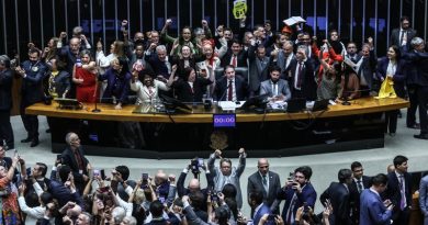 Senado acaba com escala 6×1, mas PL promete rever regras
