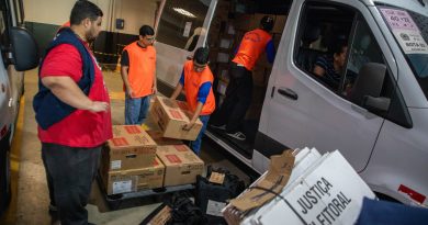 Mais de 4 mil urnas começam a chegar aos locais de votação em Manaus